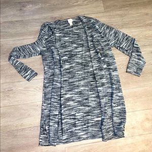 Chico’s woman’s long sleeve cardigan marbled striped grey white size 3 , like M